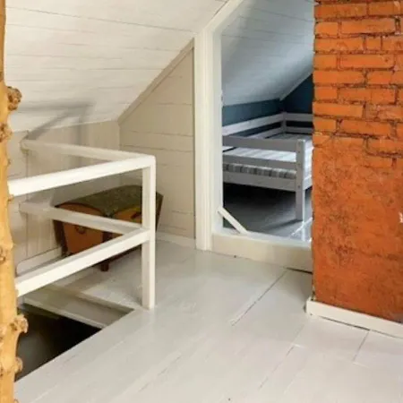 Three-bedroom In Svelgen Sorgulen