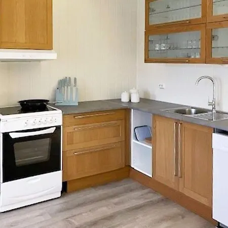 Three-bedroom In Svelgen * Sorgulen